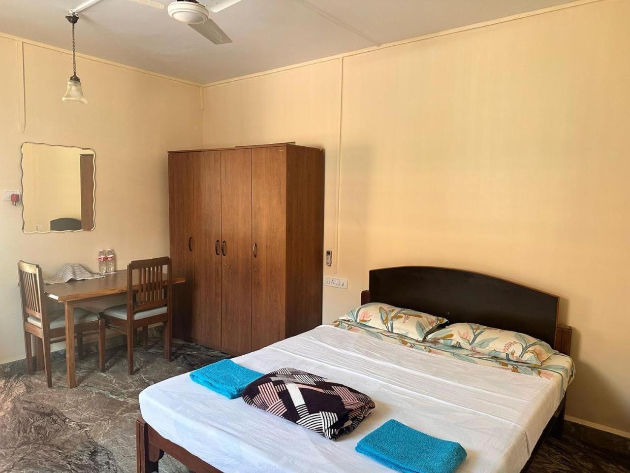 James Guesthouse Bogmalo Beach Exterior foto